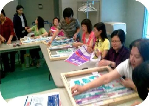 Milliken on the Move senior group weaving mats